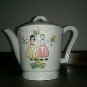 Porcelien Vintage Teapot